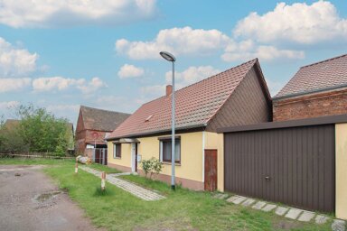 Einfamilienhaus zum Kauf 85.000 € 4 Zimmer 80,1 m² 1.745,1 m² Grundstück Tucheim Genthin 39307