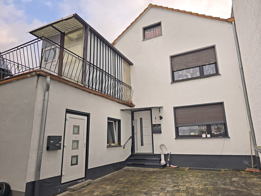 Mehrfamilienhaus zum Kauf 469.000 € 11 Zimmer 249 m²<br/>Wohnfläche 300 m²<br/>Grundstück Heimbach-Weis Neuwied / Heimbach-Weis 56566