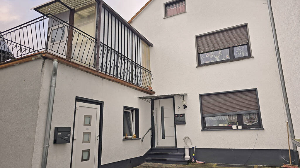 Mehrfamilienhaus zum Kauf 439.000 € 11 Zimmer 249 m² 300 m² Grundstück Heimbach-Weis Neuwied / Heimbach-Weis 56566