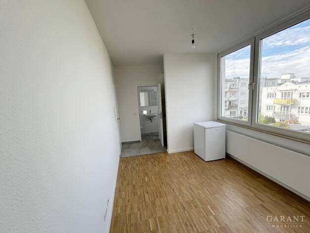 Wohnung zur Miete 560 € 2 Zimmer 32 m² Geschoss 3/4 frei ab sofort Böblingen Böblingen 71032