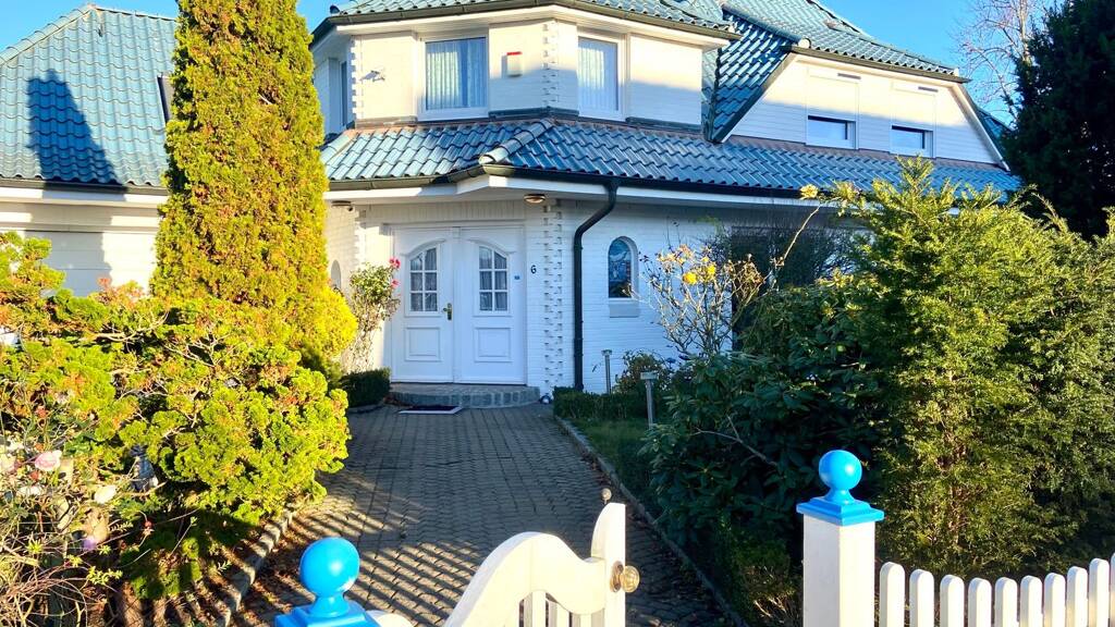 Haus zum Kauf 1.295.000 € 7 Zimmer 1.077 m² Grundstück frei ab sofort Scharbeutz 23683