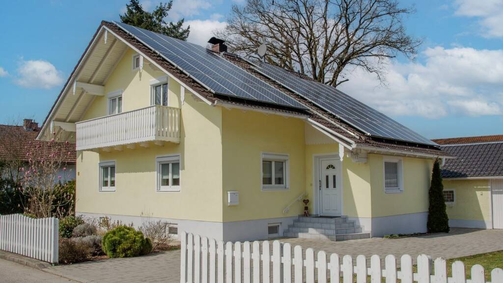 Einfamilienhaus zum Kauf 395.000 € 5 Zimmer 135 m² 816 m² Grundstück frei ab 01.09.2026 Frontenhausen 84160