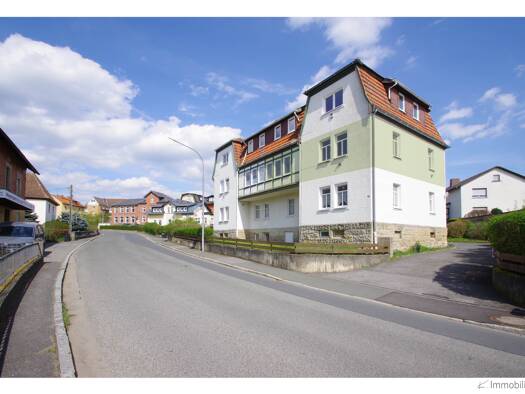 Wohnung zum Kauf 99.900 € 2 Zimmer 66 m² 1. Geschoss frei ab sofort Oeslau Rödental 96472