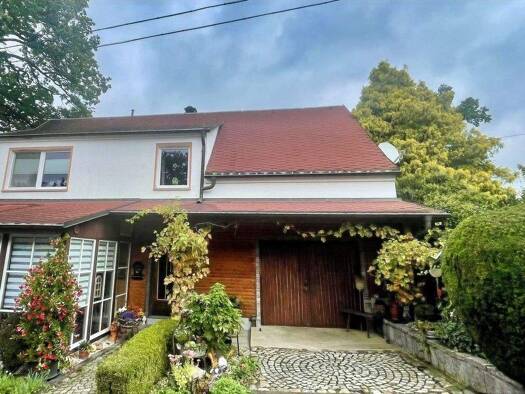 Einfamilienhaus zum Kauf 220.000 € 5 Zimmer 117 m² 573 m² Grundstück Pulsnitz 01896