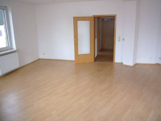 Wohnung zur Miete 850 € 2 Zimmer 94 m² Geschoss 2/3 frei ab 01.12.2025 Röthenbach 90552