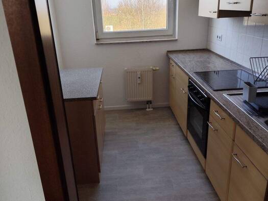 Studio zur Miete 275 € 2 Zimmer 50 m² 2. Geschoss Mittweidaer Str. 56 Taura 09249