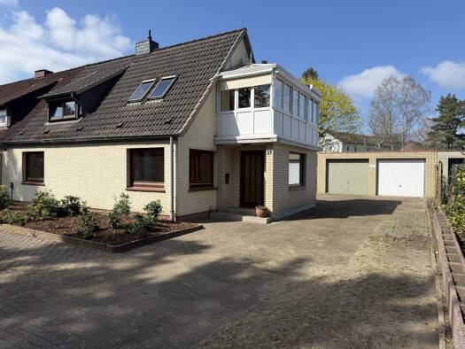 Doppelhaushälfte zum Kauf provisionsfrei 479.999 € 5 Zimmer 124 m² 1.080 m² Grundstück Harksheide Norderstedt 22844