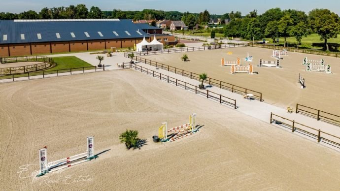 Reiterhof zum Kauf 42.300 m²<br/>Fläche 42.300 m²<br/>Grundstück Karken Heinsberg 52525