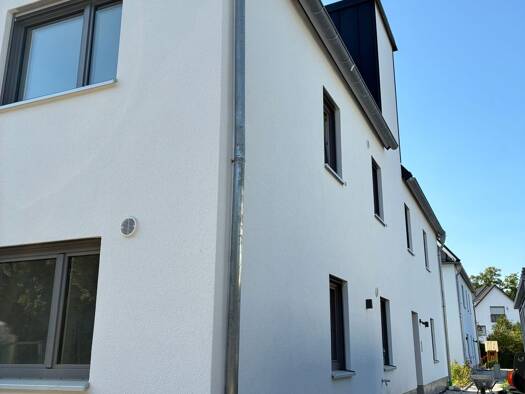 Wohnung zur Miete 1.150 € 3 Zimmer 77,1 m² 1. Geschoss Schönbrunn Landshut 84036
