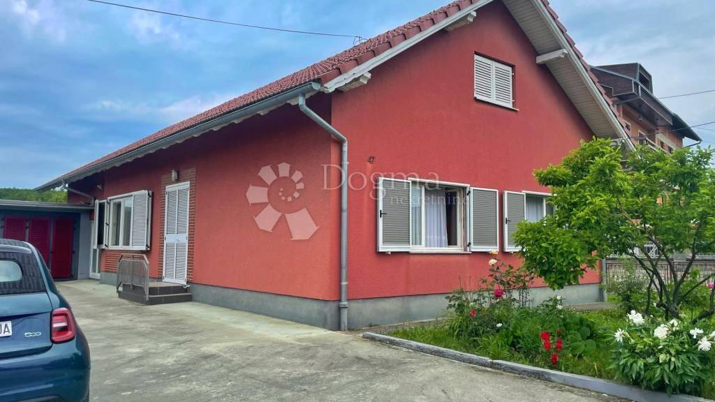 Haus zum Kauf 250.000 € 5 Zimmer 300 m² Jastrebarsko