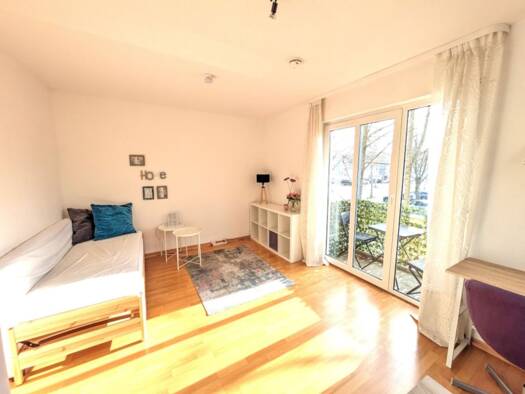 Wohnung zur Miete 335 € 1 Zimmer 25 m² Geschoss 1/3 frei ab sofort Tharandter Straße 64 Löbtau-Süd Dresden 01187