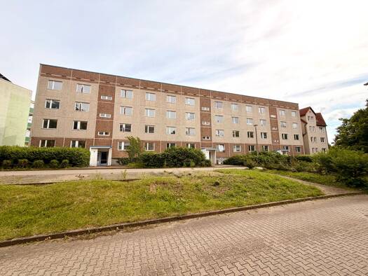 Mehrfamilienhaus zum Kauf 240.000 € 72 Zimmer 1.710 m² 997 m² Grundstück Ballenstedt Ballenstedt 06493