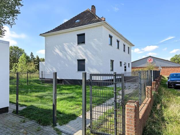 Haus zum Kauf 350.000 € 7 Zimmer 182 m² 828 m² Grundstück Wagenfeld Wagenfeld 49419