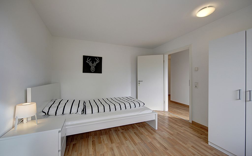 Wohnung zur Miete Wohnen auf Zeit 635 € 4 Zimmer 11 m²<br/>Wohnfläche 06.01.2025<br/>Verfügbarkeit Aachener Straße 8 Neckarvorstadt Stuttgart 70376