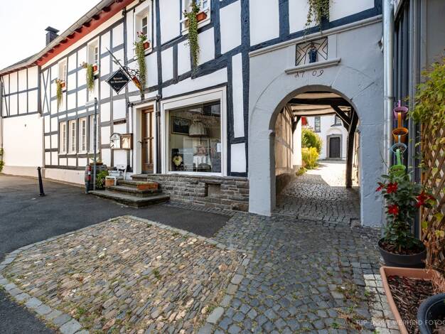 Haus zum Kauf 399.000 € 5 Zimmer 160 m² 645 m² Grundstück Stadt Blankenberg Hennef (Sieg) 53773