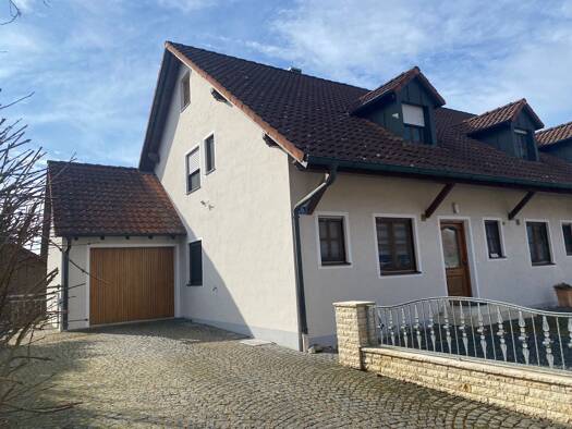 Doppelhaushälfte zur Miete 1.100 € 3 Zimmer 110 m² 320 m² Grundstück Marching Neustadt a.d.Donau 93333