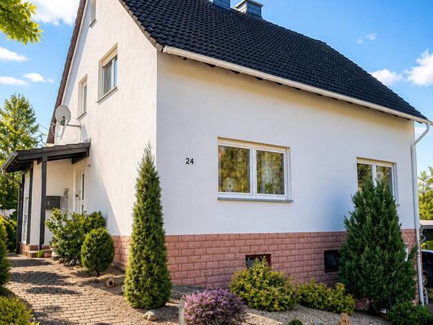 Einfamilienhaus zum Kauf provisionsfrei 298.500 € 5 Zimmer 130 m² 713 m² Grundstück Ronshausen Ronshausen 36217