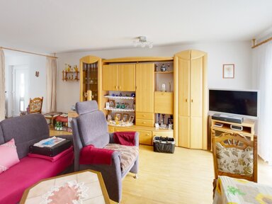 Wohnung zur Miete 780 € 2 Zimmer 59,4 m² 1. Geschoss frei ab sofort Marktplatz 3 Neckartenzlingen 72654