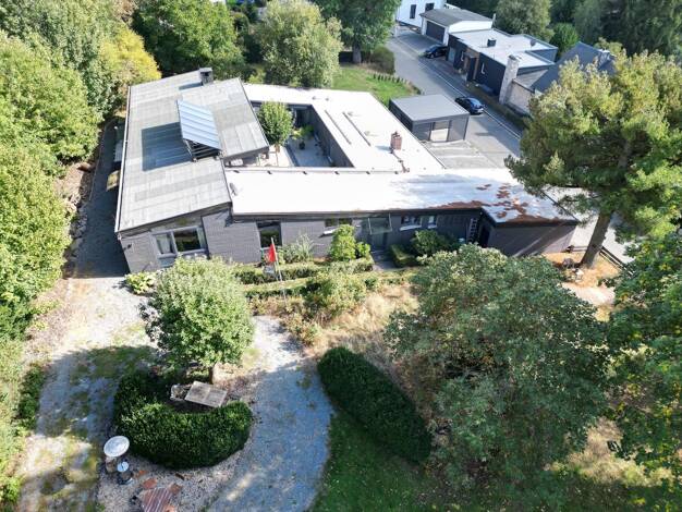 Einfamilienhaus zum Kauf 650.000 € 10 Zimmer 280 m² 2.900 m² Grundstück Naila Naila 95119