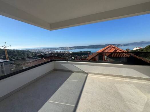 Wohnung zum Kauf 350.000 € 2 Zimmer 90 m² 2. Geschoss Trogir