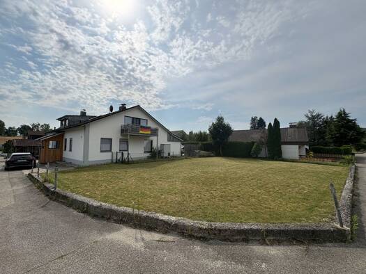 Mehrfamilienhaus zum Kauf 739.000 € 9 Zimmer 253,2 m² 1.079 m² Grundstück frei ab sofort Altfraunhofen Altfraunhofen 84169