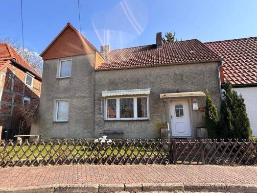 Doppelhaushälfte zum Kauf 89.000 € 4 Zimmer 135 m² 4.134 m² Grundstück Sagast Putlitz / Sagast 16949