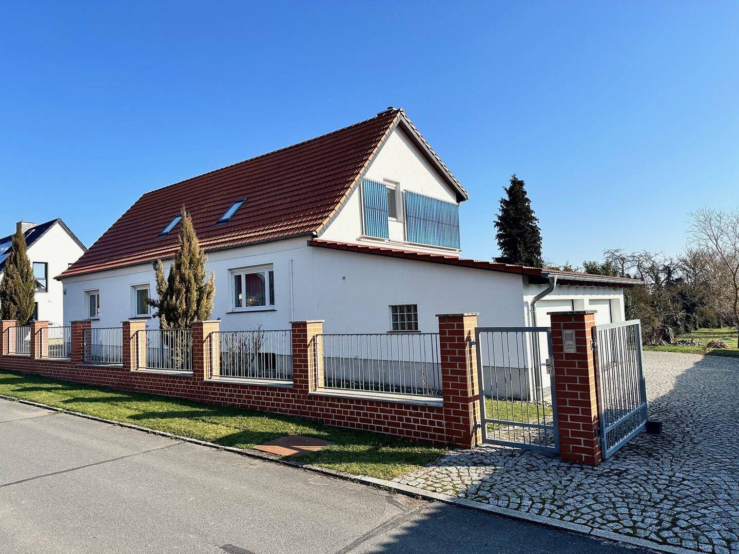 Immobilie in Farnstädt - Mit Einliegerwohnung! - Bild 1