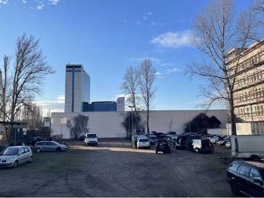 Lagerhalle zur Miete 6.500 € 2.331 m² Lagerfläche Berlin 13597