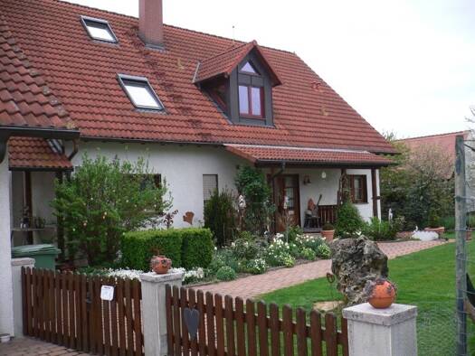 Terrassenwohnung zur Miete 1.400 € 6,5 Zimmer 200 m² 2 Geschosse frei ab sofort Franz-Xaver-Koller-Straße 23 Großweingarten Spalt 91174