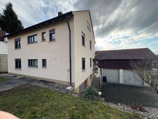Mehrfamilienhaus zum Kauf 640.000 € 6 Zimmer 139,4 m² 528 m² Grundstück Hochberg Remseck am Neckar / Hochberg 71686