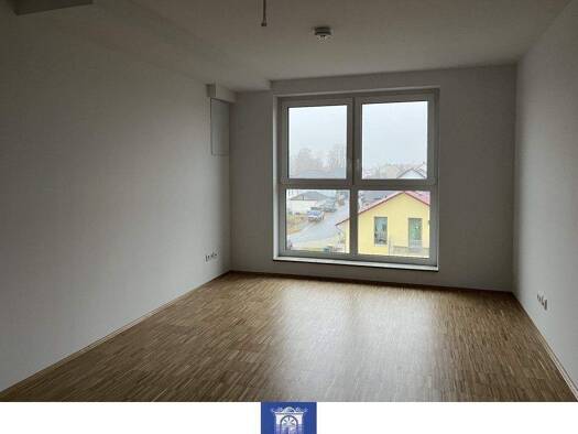 Wohnung zur Miete 614 € 2 Zimmer 44,2 m² Arnsdorf 01477