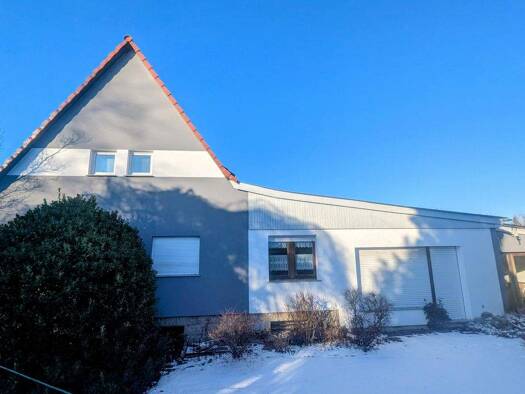 Einfamilienhaus zum Kauf 169.000 € 4 Zimmer 100 m² 1.663 m² Grundstück frei ab 01.03.2026 Forst-Stadt Forst 03149