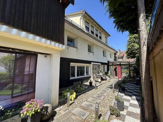 Einfamilienhaus zum Kauf 295.000 € 8 Zimmer 250 m² 881 m² Grundstück Thalitter Vöhl 34516