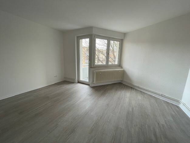 Wohnung zur Miete 1.102 € 3 Zimmer 66,3 m² 4. Geschoss frei ab 18.04.2026 Battonnstr. 50 Innenstadt Frankfurt am Main 60311