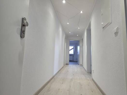 Wohnung zur Miete 900 € 4 Zimmer 77 m² Geschoss 3/3 frei ab sofort Ziegelbachstraße 14 Eislingen Eislingen/Fils 73054