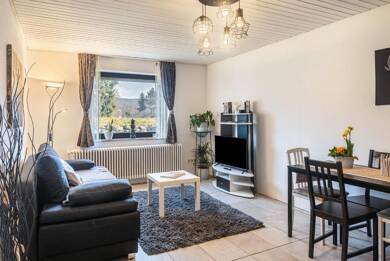 Haus zum Kauf 599.000 € 8 Zimmer 248 m² 585 m² Grundstück Weinbrennerstr. 3 St Blasien St. Blasien 79837