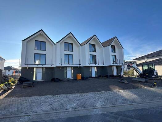 Reihenmittelhaus zur Miete 1.950 € 4 Zimmer 135 m² 138 m² Grundstück frei ab 01.09.2026 Löschenrod Eichenzell 36124