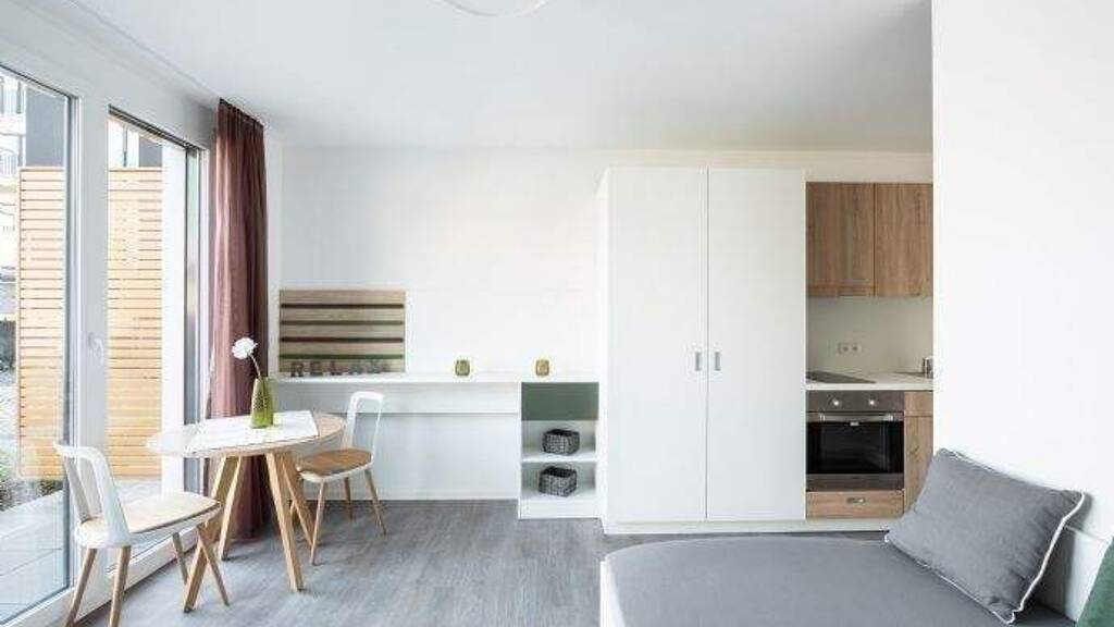 Studio zur Miete 505 € 1 Zimmer 23 m² 2. Geschoss frei ab 01.04.2026 Regensburger Str. 6/8 Glockenhof Nürnberg 90478