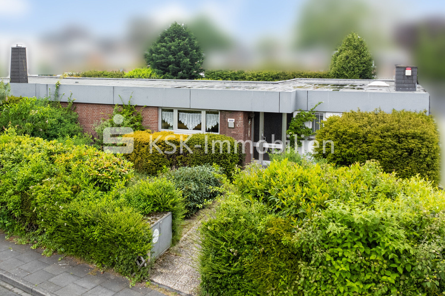 Bungalow zum Kauf 649.000 € 4 Zimmer 178,7 m²<br/>Wohnfläche 808 m²<br/>Grundstück Lechenich / Konradsheim Erftstadt / Lechenich 50374