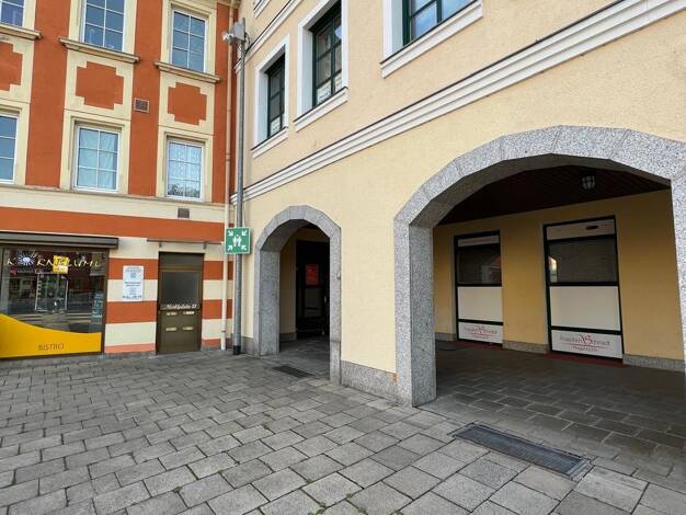 Laden zur Miete 3.880 € 603 m² Verkaufsfläche Selb 95100