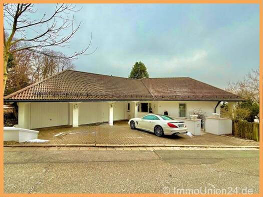 Einfamilienhaus zum Kauf 8 Zimmer 420 m² 2.419 m² Grundstück frei ab sofort Neumarkt Neumarkt in der Oberpfalz 92318