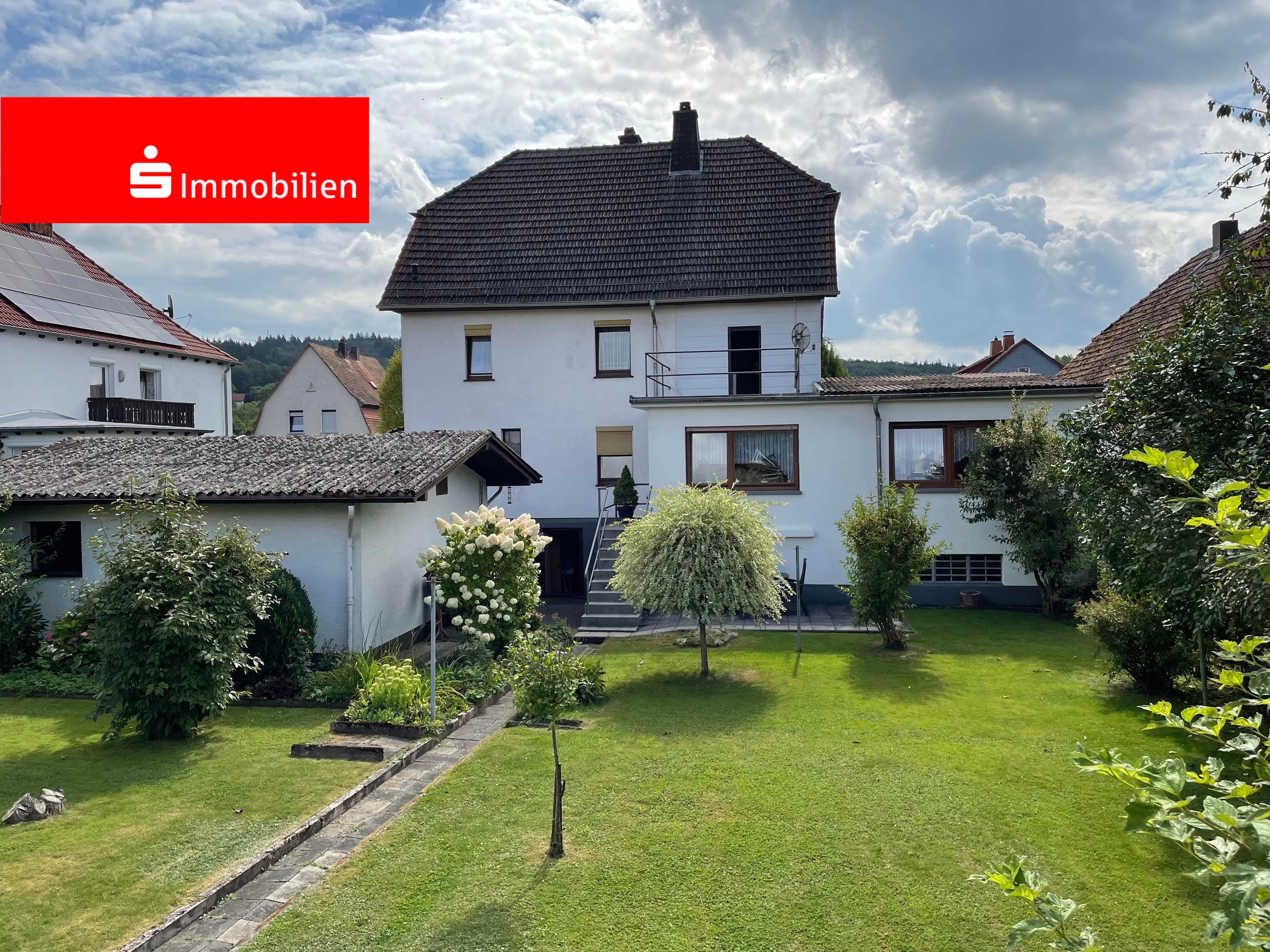 Mehrfamilienhaus zum Kauf 229.000 € 8 Zimmer 208 m²<br/>Wohnfläche 831 m²<br/>Grundstück Haina Haina 35114