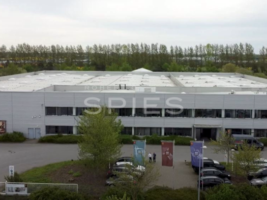 Produktionshalle zur Miete 4,50 € 9.149 m² Lagerfläche Brinckmansdorf Rostock 18055