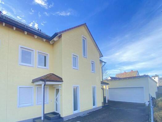Wohnung zum Kauf provisionsfrei 299.900 € 3 Zimmer 106 m² frei ab sofort Gartenstraße 9 b Rednitzhembach Rednitzhembach 91126