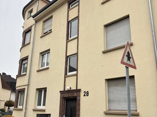 Wohnung zur Miete 266 € 2 Zimmer 36,4 m² 1. Geschoss Castellstraße 28 Hanau 63454