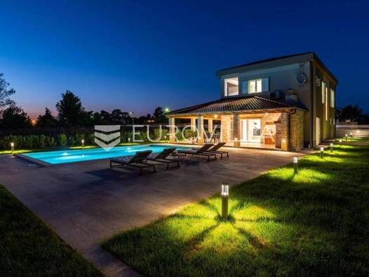 Einfamilienhaus zum Kauf - Erstbezug 979.000 € 3 Zimmer 172 m² Ninski Stanovi Nin 23232