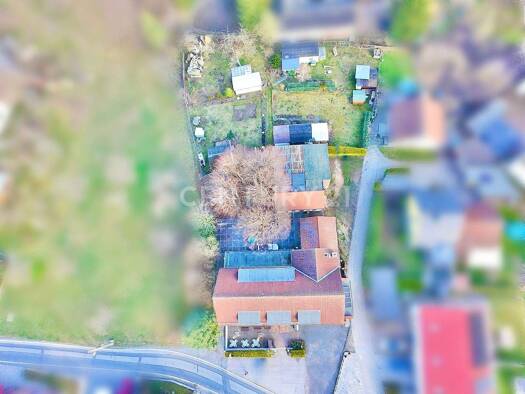 Haus zum Kauf 450.000 € 5 Zimmer 579 m² 2.943 m² Grundstück frei ab sofort Steinbach Dresden 01156