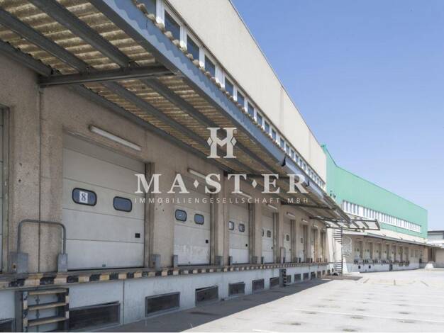 Lagerhalle zur Miete 16.000 m² Lagerfläche teilbar ab 8.000 m² Wittenau Berlin 13403