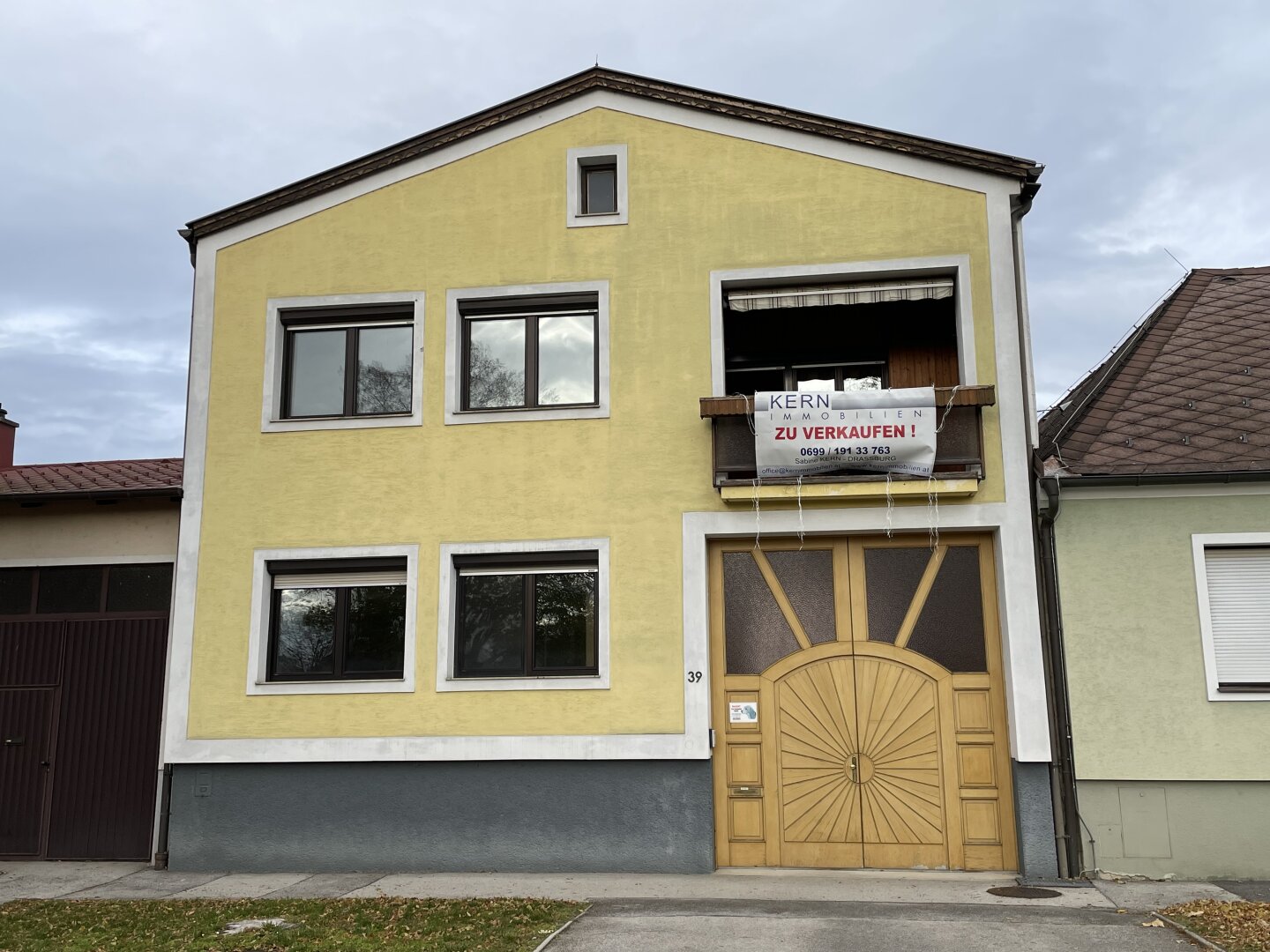 Einfamilienhaus zum Kauf 349.000 € 8,5 Zimmer 251,2 m²<br/>Wohnfläche 430 m²<br/>Grundstück Hauptstraße Hirm 7024