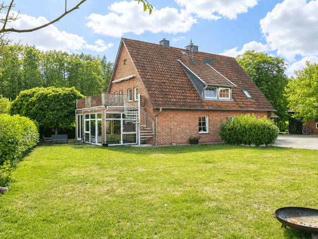 Sonstiges zum Kauf als Kapitalanlage geeignet 349.000 € 6 Zimmer 146 m² 2.005 m² Grundstück Liebenau 31618